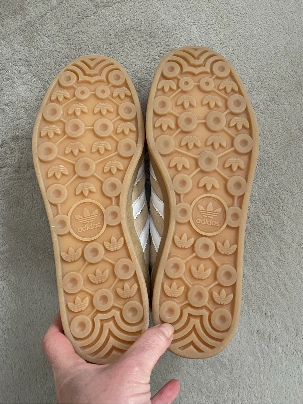 Adidas Gazelle Suede Sneakers - Beige/White Women’s Size 9 NWT - Picture 8 of 11